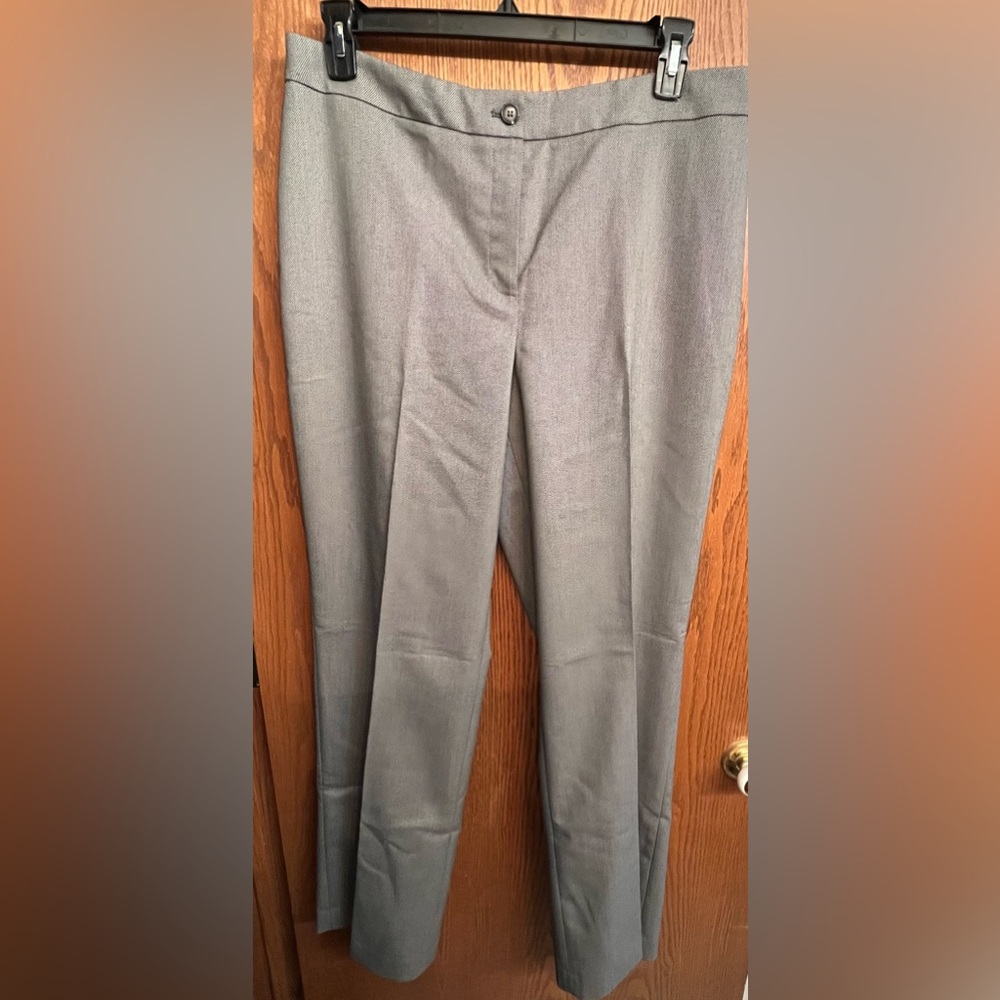 Jones New York dress pants new with tags.